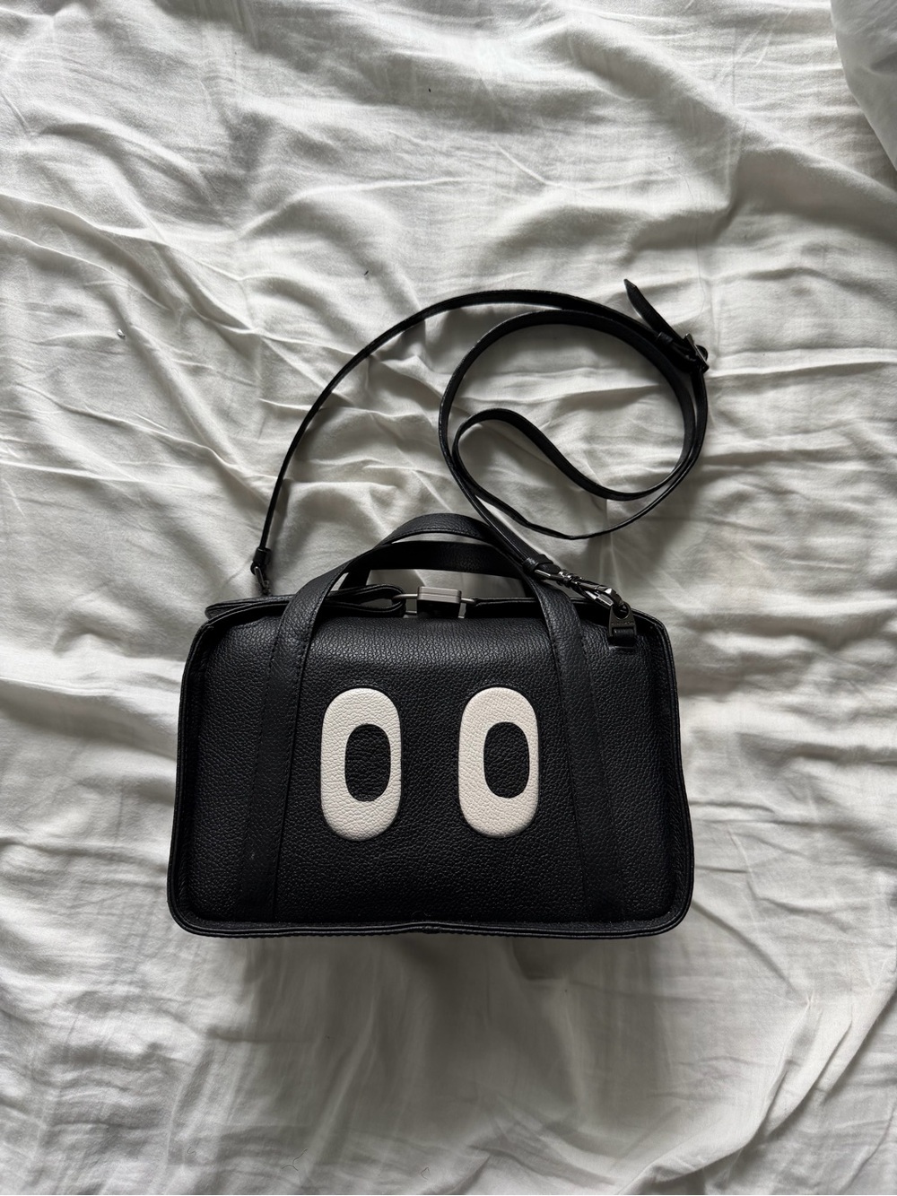 SUPER RARE/SOLD OUT/DISCONTINUED Black LookUp Benji Crossbody Bag Min & Mon